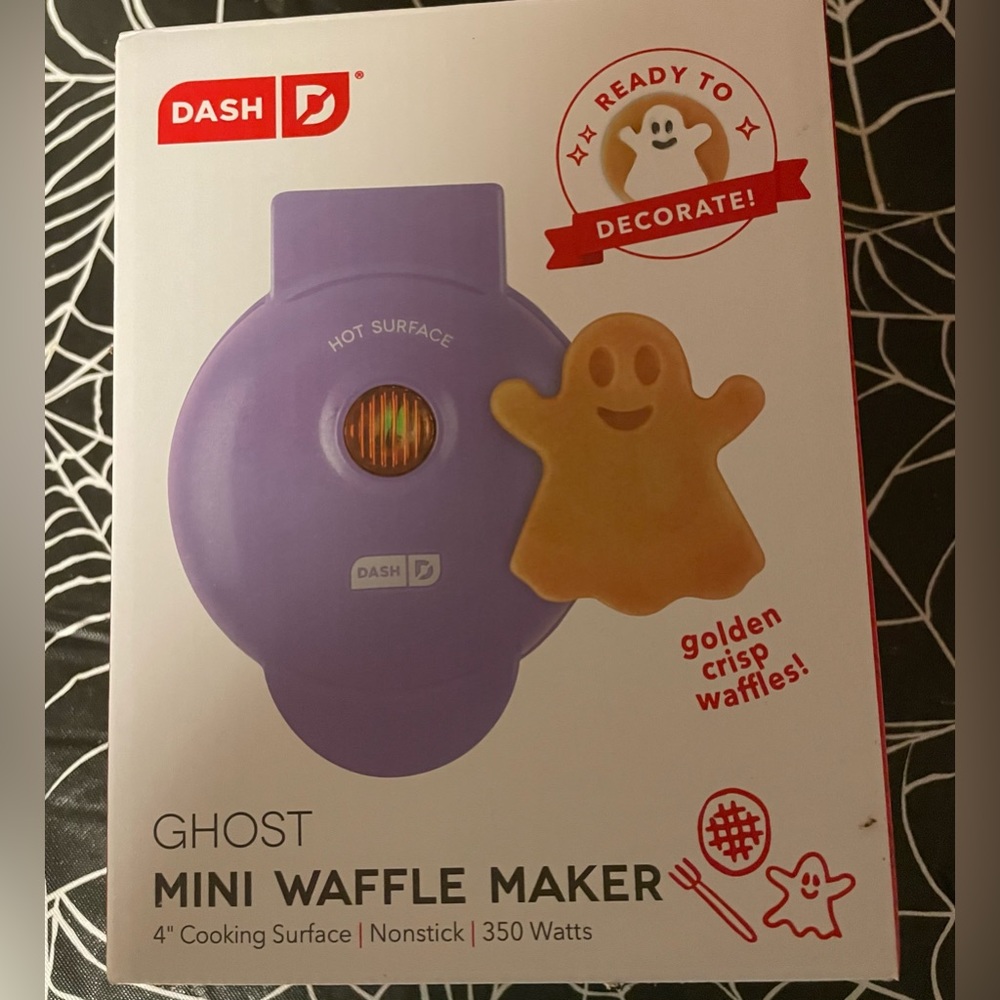 Dash mini waffle marker ghost Halloween theme New